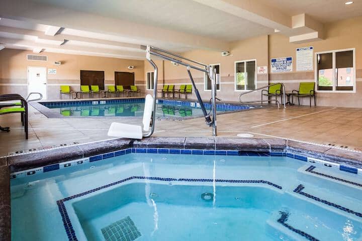Pool 27 of 32