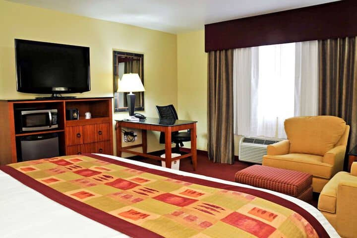 Room 12 of 32